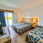 Nautilus Hotel