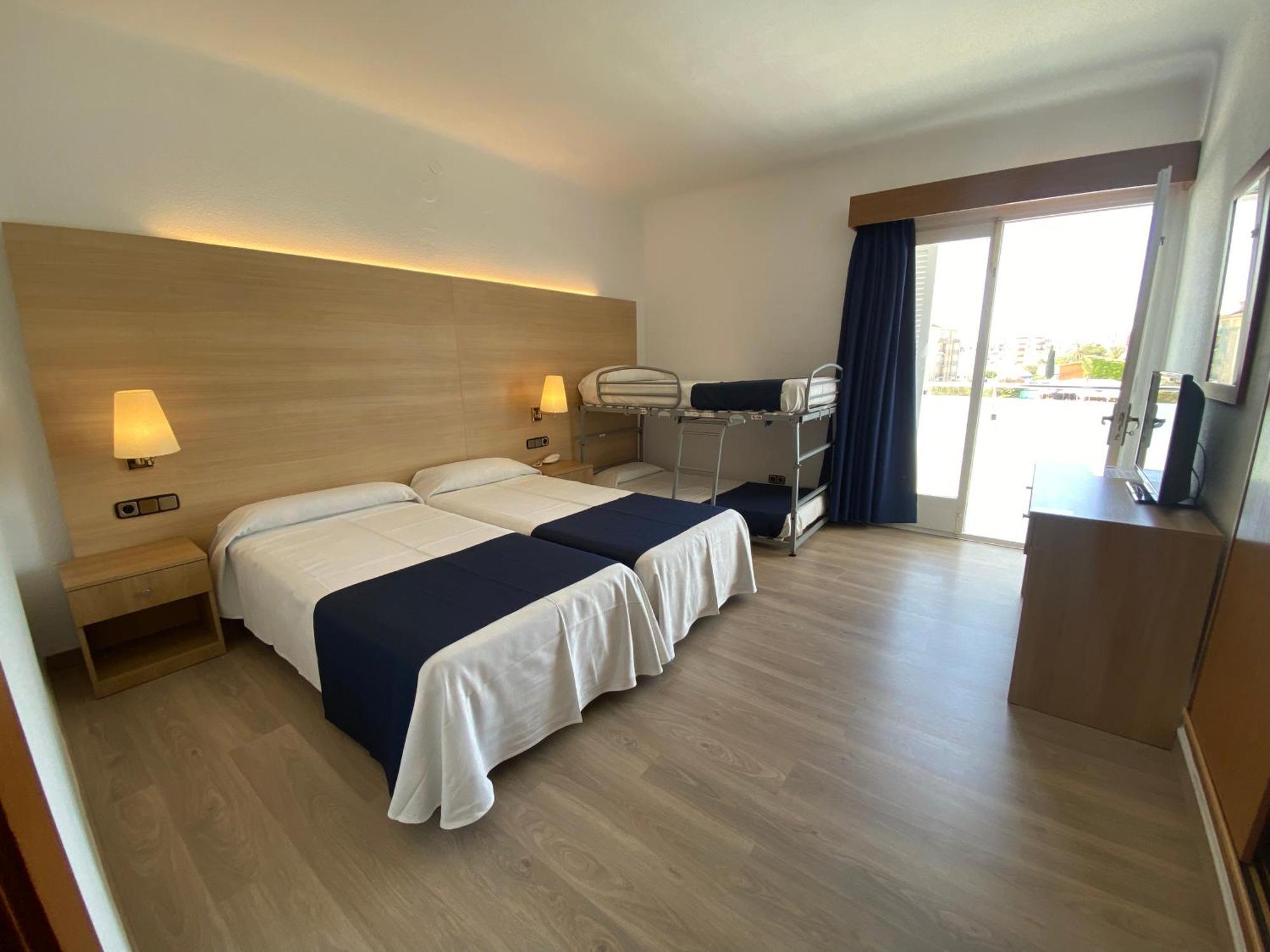 Nautilus Hotel 3*