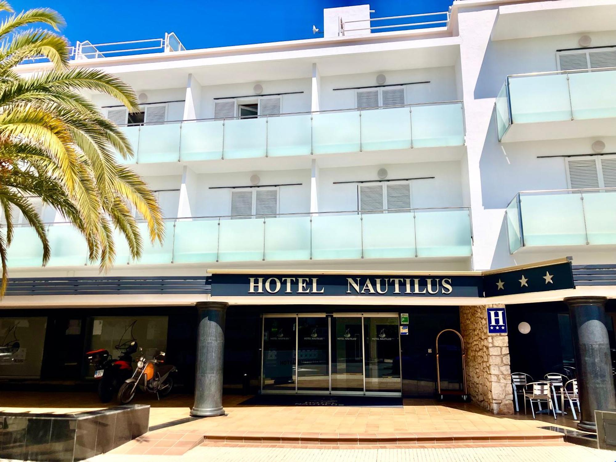Nautilus Hotel 3*